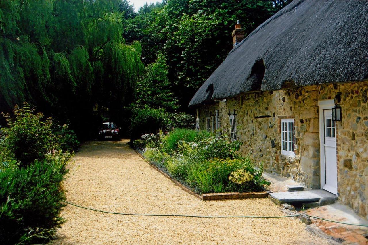 Afton Thatch: Beautiful Thatched Family Cottage Freshwater Luaran gambar