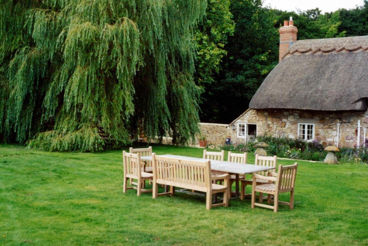 Afton Thatch: Beautiful Thatched Family Cottage Freshwater Luaran gambar